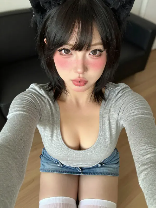 慵懶午後的貓耳少女寫真