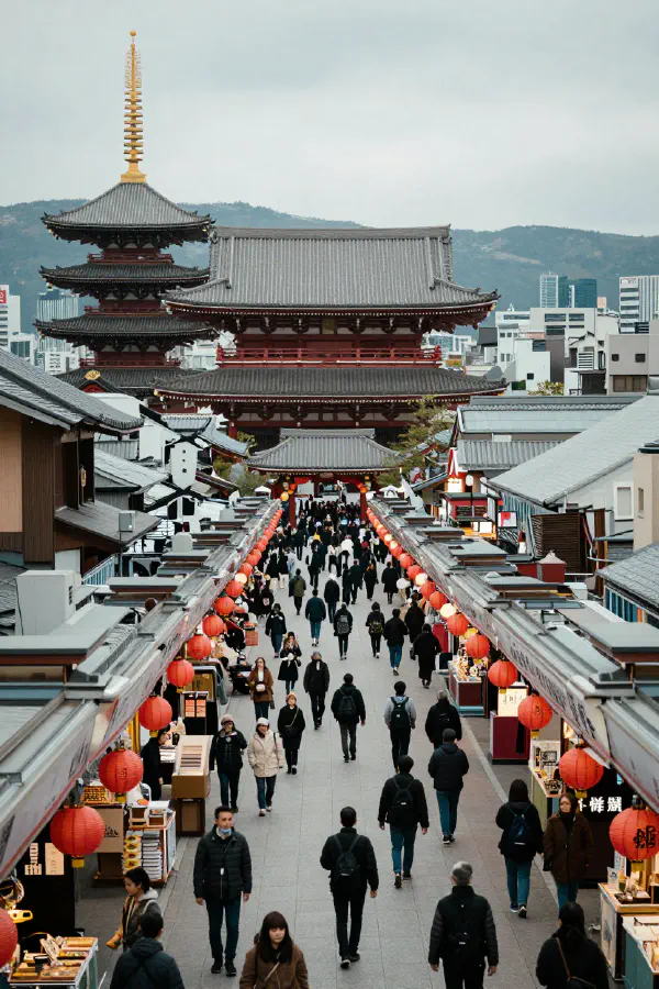 紀實風格的東京街頭景觀