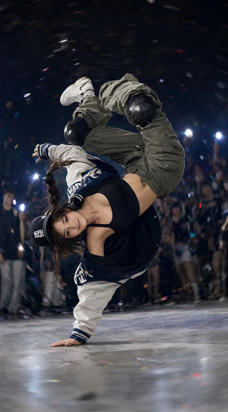 AC8_hiphop_freeze